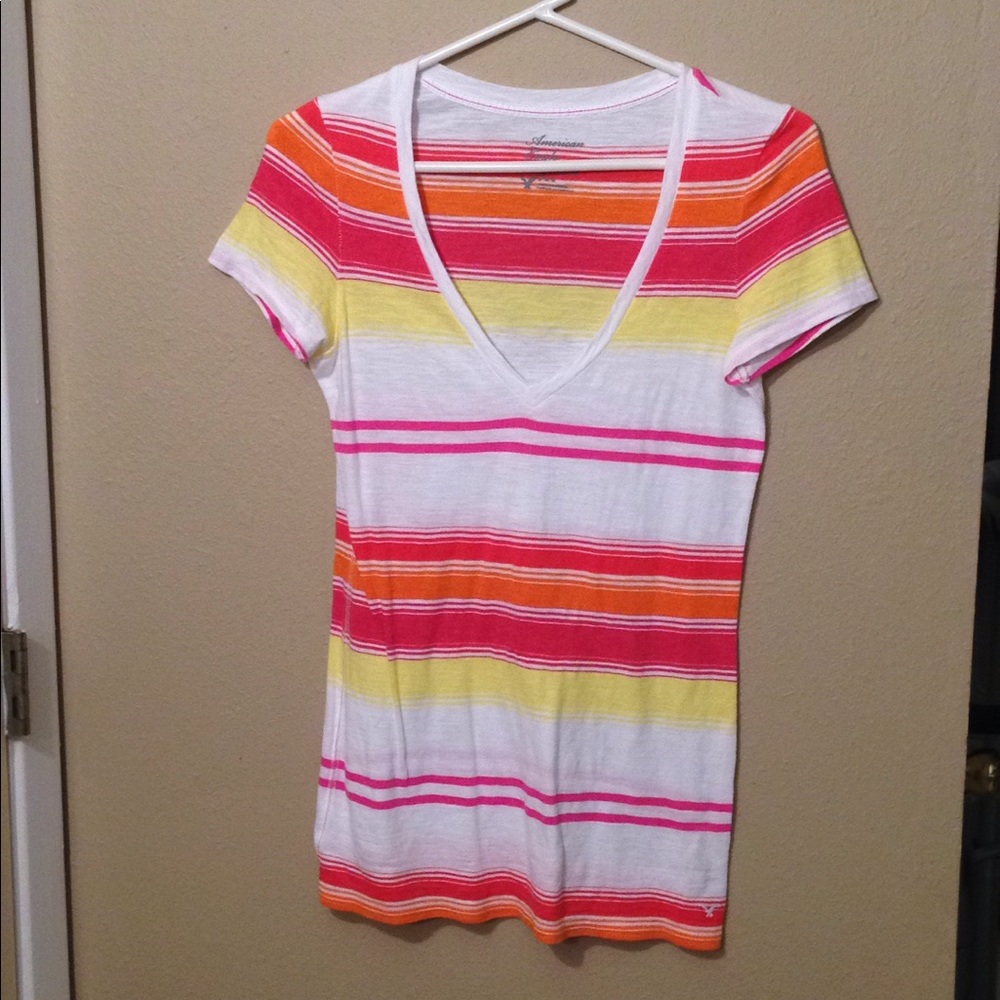 American Eagle V-neck Tee